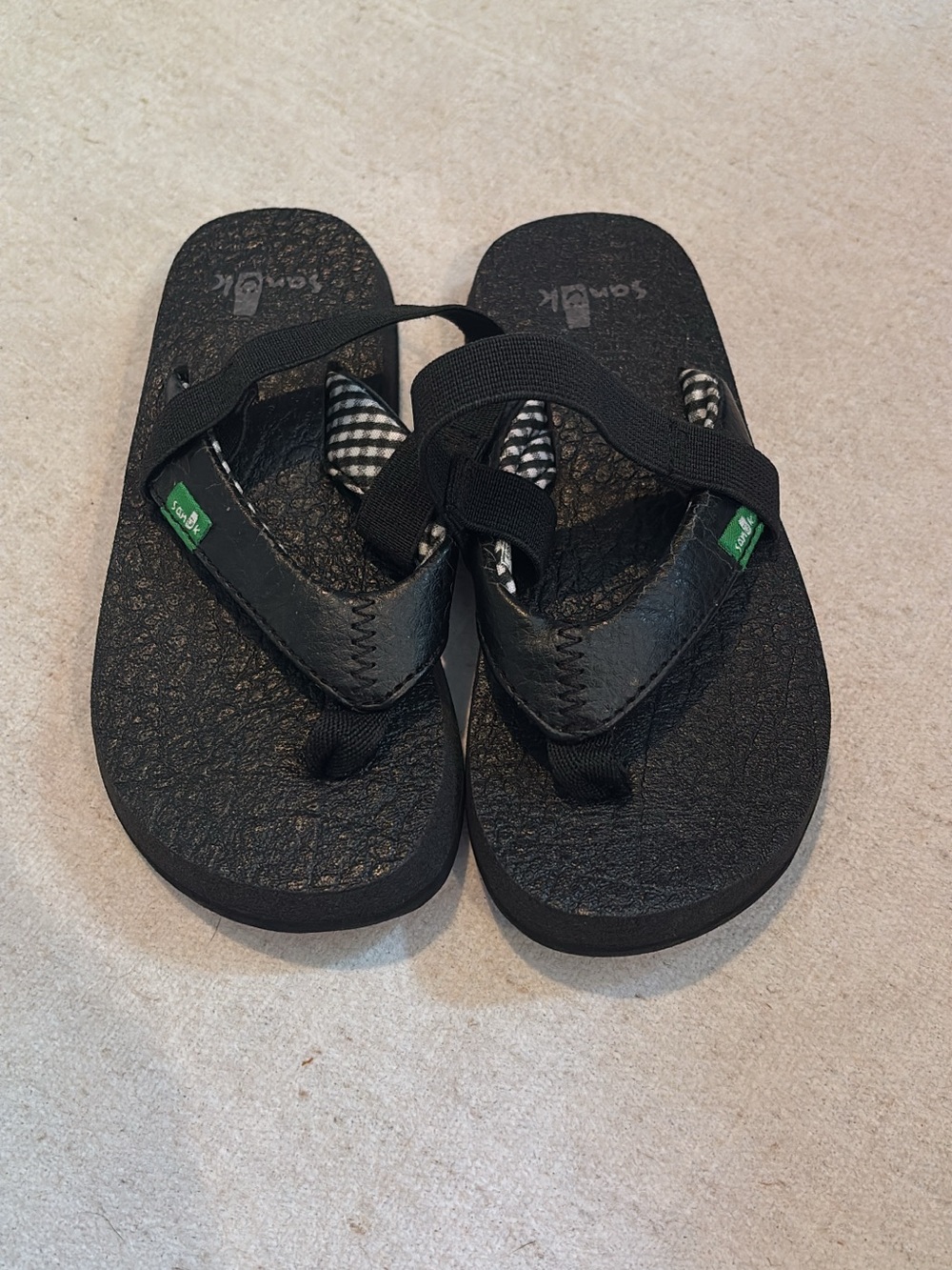 Sanuk Kids Black Flip Sandals with Gingham Trim